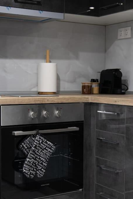 * Ck Modern Loft Near Seaside * Apartment Солун Екстериор снимка